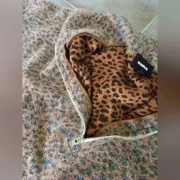 Monrow Women's Half Zip Sweatshirt - Picture 3 of 8